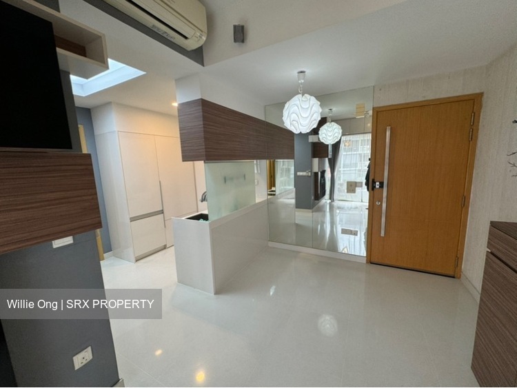 Casa Cambio (D19), Condominium #563691471